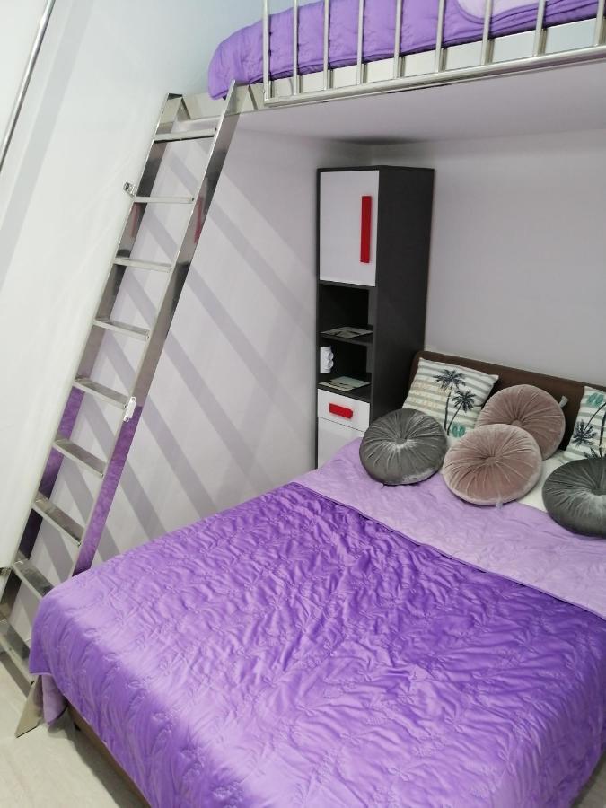 Apartment Rose By The Beach & Tennis Courts Split Exteriér fotografie